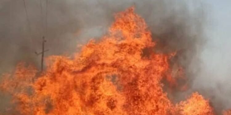 Delhi Fire: आदर्श नगर में बिल्डिंग में लगी भीषण आग, एक ही परिवार के तीन लोगों की जलकर हुई मौत