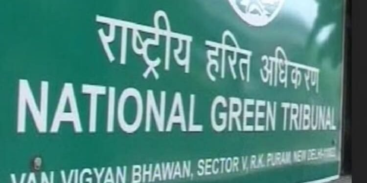 Delhi: पेयजल में सीवेज मिलने पर एनजीटी सख्त, तीन राज्यों से जवाब तलब; नोएडा में दूषित जल जनित बीमारी का जिक्र