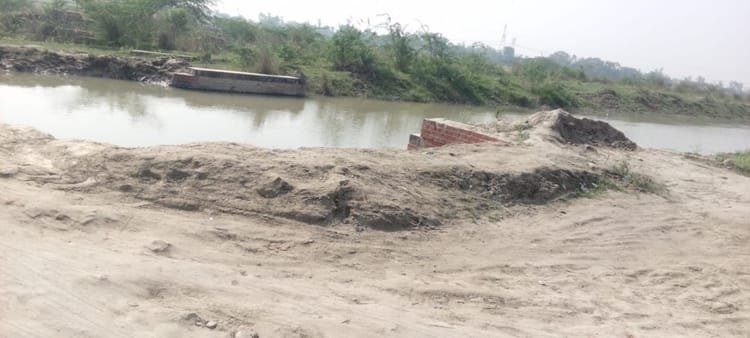 Korba: छत्तीसगढ़ में रातोंरात चुरा ले गए 40 साल पुराना 10 टन लोहे का पुल... कबाड़ में बेचा, पांच गिरफ्तार