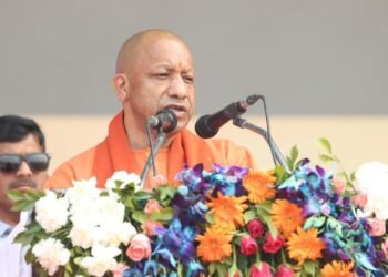 Lucknow: सीएम योगी आज 35 पुलिसकर्मियों को करेंगे सम्मानित, गणतंत्र दिवस के अवसर पर कई पाएंगे प्रशस्ति पत्र