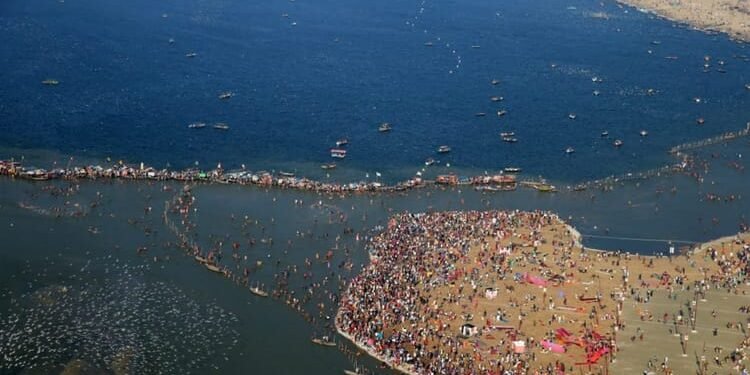 Magh Mela 2026 : संगम तट पर आस्था का महासंगम, माघ मेले का आगाज, पौष पूर्णिमा पर पहला मुख्य स्नान आज