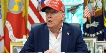 Trump New Tariffs: ट्रंप बोले- ग्रीनलैंड की सुरक्षा अहम, एक फरवरी से डेनमार्क समेत आठ देशों पर लगेगा 10% टैरिफ