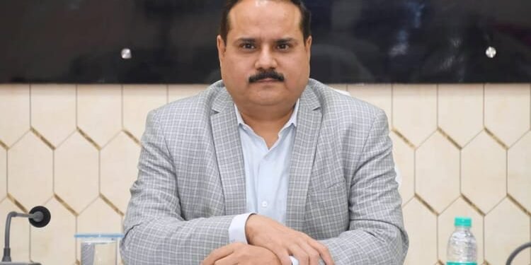 UP: सूची से गायब और नए मतदाताओं के लिए चुनाव आयोग का विशेष अभियान...मिलेगा मौका; जानें अपडेट