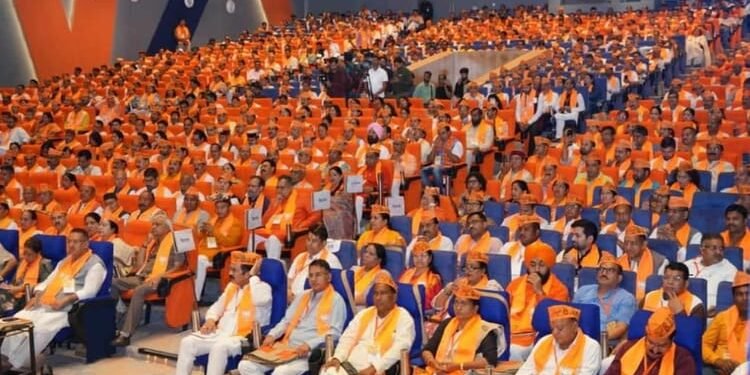 Uttarakhand: भाजपा संगठन में बड़े बदलाव की आहट, चुनाव के दौरान विवादित चेहरे फ्रंट में नहीं चाहती पार्टी