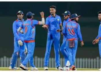 Vijay Hazare Final: विदर्भ ने पहली बार जीता खिताब, फाइनल में ऑलराउंड प्रदर्शन से सौराष्ट्र को 38 रन से हराया