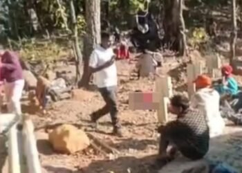 झारखंड के लातेहार में बड़ा सड़क हादसा: यात्रियों से भरी बस पलटी, पांच की मौत कई यात्री घायल; बचाव कार्य जारी