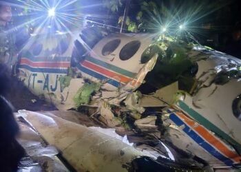 Air-Ambulance Crash: रांची में क्रैश हुई एयर एम्बुलेंस, मरीज समेत सात लोगों की मौत; सवारों की सूची आई सामने