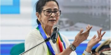 Bengal: चुनाव से पहले ममता का महिला सुरक्षा पर जोर, कोलकाता में पिंक बूथ और शाइनिंग पेट्रोलिंग टीमों का एलान