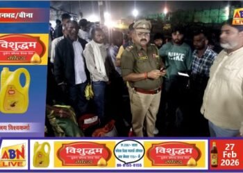 दर्शन कर लौट रहे श्रद्धालुओं की बोलेरो पलटी, वृद्ध महिला घायल