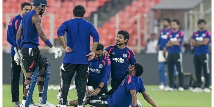 IND vs SA: दक्षिण अफ्रीका के खिलाफ मैच से पहले बढ़ी भारत की चिंता, हार्दिक के शॉट पर घायल हुआ ये तेज गेंदबाज