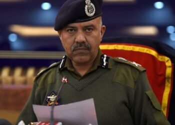 Jammu : बाल सुधार गृह में पुलिस पर हमला, दो पाकिस्तानी नागरिकों समेत तीन फरार, छह पुलिसकर्मी निलंबित