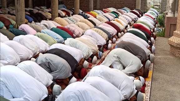 Ramadan 2026: कई जगह देखा गया चांद, पहला रोजा आज; फतेहपुरी मस्जिद के शाही इमाम ने किया एलान