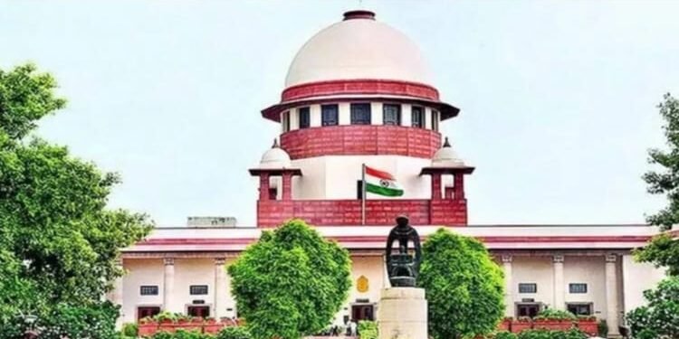 Supreme Court: मणिपुर हिंसा मामले में कोर्ट ने सीबीआई से मांगी स्थिति रिपोर्ट, पुनर्वास पर दिए ये निर्देश