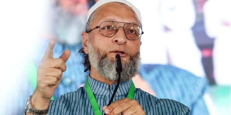 सियासत: 'ये लोग भारतीय नागरिक, फिर भी उनके साथ...', असम में ड्राइवर विवाद पर बोले ओवैसी; मोदी सरकार को भी घेरा