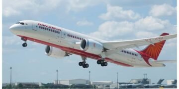Air India: पश्चिम एशिया के लिए आज 50 उड़ानें चलाएगा एअर इंडिया, यात्रियों के लिए अतिरिक्त उड़ान की भी व्यवस्था