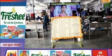 लखनऊ जंक्शन पर लगी एलईडी स्क्रीन, रेलवे स्टेशनों पर शूट हुई फिल्मों के क्लिप देख सकेंगे यात्री