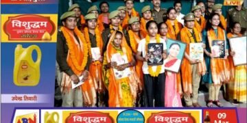 अंतरराष्ट्रीय महिला दिवस पर दुद्धी पुलिस प्रशासन ने महिलाओं को किया सम्मानित, सुरक्षा और अधिकारों के प्रति किया जागरूक