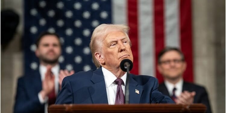 Donald Trump: 'हम निर्णायक तौर पर जीत रहे', ट्रंप ने दोहराया- मैं ईरान को परमाणु हथियार नहीं बनाने दूंगा