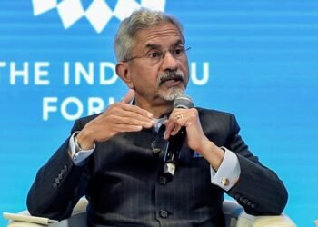 Jaishankar: 'कोई देश खुद को नहीं कह सकता सर्वोच्च ताकत', वैश्विक तनाव के बीच विदेश मंत्री जयशंकर का बयान