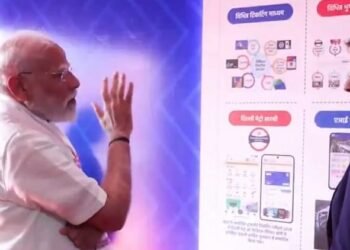 PM Modi Delhi Visit Live: पीएम मोदी की दिल्ली को ₹33,500 करोड़ की सौगात, मेट्रो के दो नए कॉरिडोर का उद्घाटन