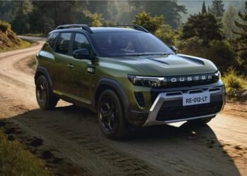 Renault Duster 2026 Launch: इस कीमत में लॉन्च हुई नई रेनो डस्टर, जानें फीचर्स और सेफ्टी से लेकर सबकुछ