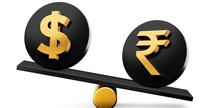 Rupee All-Time Low: डॉलर के मुकाबले रुपया रिकॉर्ड निचले स्तर पर, 69 पैसे टूटकर 92.18 पर पहुंचा