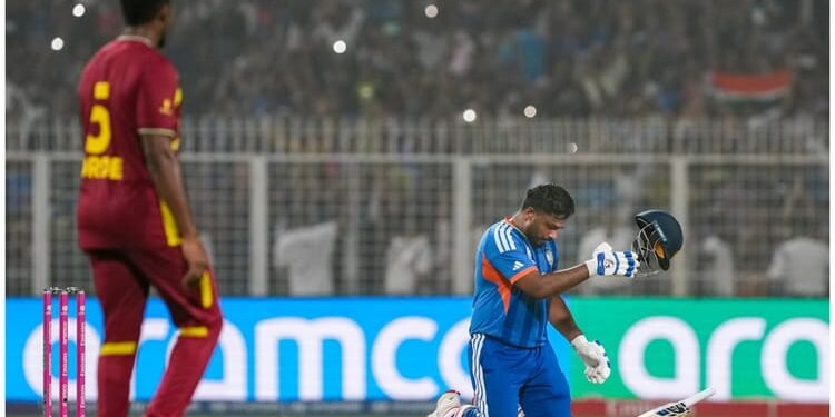 T20 WC: जीत के जश्न में सैमसन से हुई बड़ी गलती, विजयी चौका लगाते ही मैदान पर फेंका हेलमेट! ICC लेगा एक्शन?