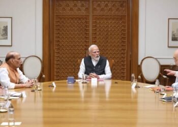 West Asia Tensions: PM मोदी की अध्यक्षता में CCS की बैठक; पश्चिम एशिया की स्थिति और फंसे भारतीयों पर हुई चर्चा