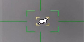 ईरान ने अमेरिकी F-35 को बनाया निशाना?: एयरबेस पर आपात स्थिति में उतरा विमान; IRGC ने जारी किया वीडियो