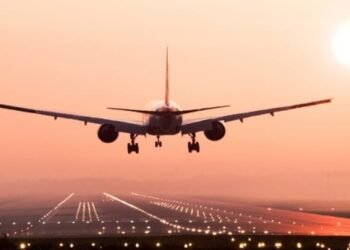 पश्चिम एशिया में तनाव: खाड़ी देशों में फंसे भारतीयों के लिए राहत, दुबई-अबू धाबी और जेद्दा से उड़ानें फिर शुरू