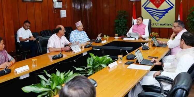 Uttarakhand: कैबिनेट में आए 18 प्रस्ताव, मधुमक्खी पालन को बढ़ावा देने के लिए नई नीति मंजूर, ये अहम फैसले भी