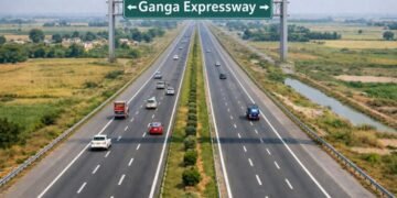 Lucknow: गंगा एक्सप्रेसवे पर मुफ्त यात्रा खत्म, टोल वसूली शुरू; यहां जानें किस वाहन को कितना देना होगा शुल्क