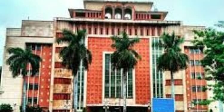 एमपी में बड़ा प्रशासनिक फेरबदल: 62 IPS अधिकारियों के तबादले,19 जिलों के SP बदले, सिंगरौली एसपी खत्री को हटाया