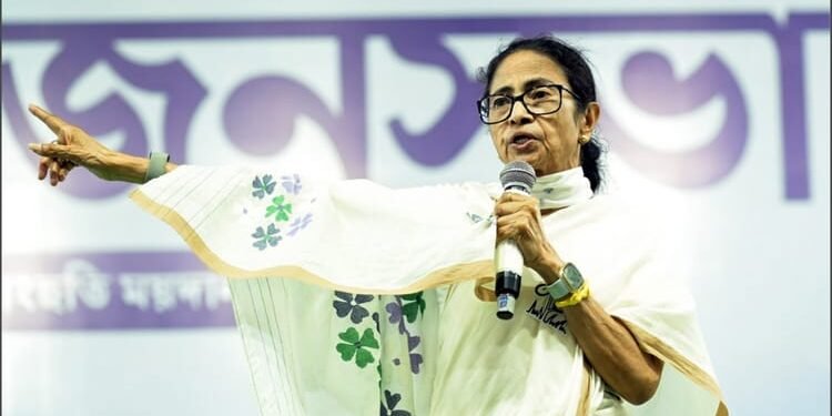 ममता बनर्जी का बड़ा दावा: बोलीं- 200 से ज्यादा सीटें जीतेगी TMC, काउंटिंग एजेंटों को दिया डटे रहने का निर्देश