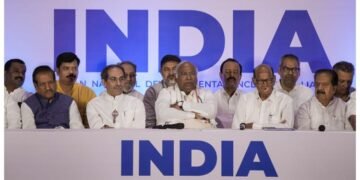 INDIA Bloc Meeting Live: दिल्ली में 23 विपक्षी दलों की बैठक, सरकार को घेरने की रणनीति पर मंथन; DMK का किनारा