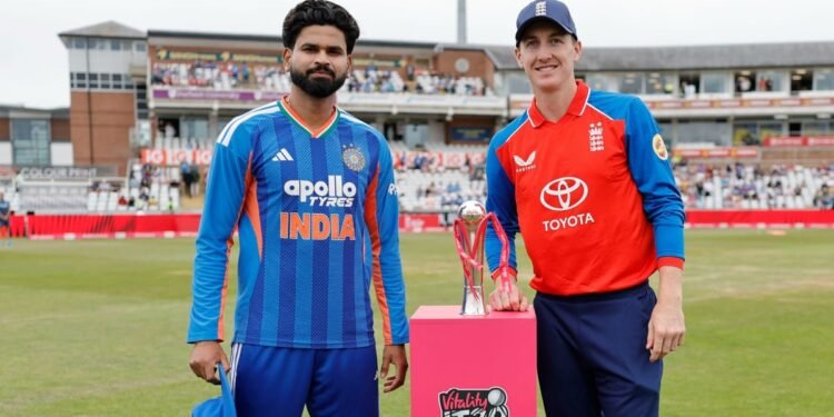 IND vs ENG Live Score: इंग्लैंड की पारी शुरू, फिल सॉल्ट और जोस बटलर क्रीज पर; भारत ने गेंदबाजी चुनी