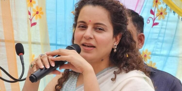 'आ बैल मुझे मार': बाबा रामदेव, राहुल गांधी और कृति सेनन पर कंगना रनौत का पलटवार; क्या-क्या बोलीं?