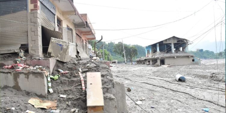 नेपाल ने मांगा क्लाइमेट मुआवजा: चीन, अमेरिका और भारत पर लगाया त्रासदी का आरोप, कहा- संकट आप लाए, कीमत चुकाओ