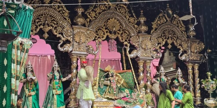 बांकेबिहारी मंदिर: जन्माष्टमी की रात 1:45 बजे मंगला आरती, सिर्फ 600 भक्तों को एंट्री; इस तरह होंगे ठाकुर जी के दर्शन