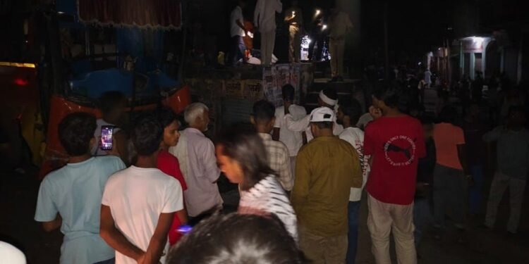 मुरादाबाद: हरिद्वार से लौट रहे नेपाली तीर्थयात्रियों की बस रोडवेज से टकराई, 35 से ज्यादा घायल, मची चीख-पुकार